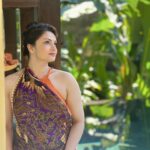 Tanushree Chakraborty Instagram - Reflection…. . Photo by 📸 @subhasreechakraborty . #Holiday #familytime #weekend #bali #beachwear #poolday #sunlight #reflection #swimwear