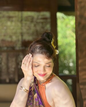 Tanushree Chakraborty Instagram - Reflection…. 
.
Photo by 📸 @subhasreechakraborty 
.
#Holiday #familytime #weekend #bali #beachwear #poolday #sunlight #reflection #swimwear