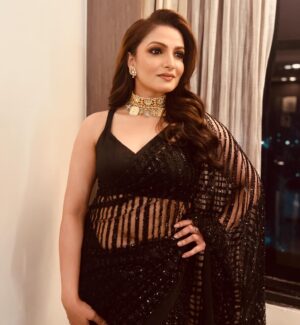 Tanushree Chakraborty Instagram - Women’s day… every day… 

Makeup @brushofpritam 
Hair @hairbymousami 
Saree @jyotee.khaitan 
Blouse @poulami.rgupta 
Styling @rudra_saha_official
jewellery @xenejewellers