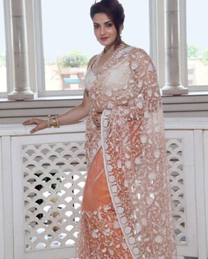 Tanushree Chakraborty Instagram - Saree is not just fabric; it’s a beautiful tapestry of our culture, traditions, and history. From the intricate weaves to the vibrant colors, each saree tells a story of artistry and pride. 

#SareeNotSari #TraditionalElegance #CulturalHeritage #TimelessBeauty
@ajkernandinii @rudra_saha_official