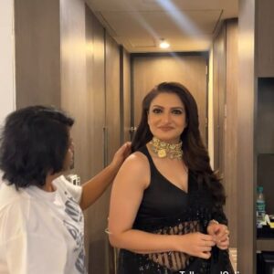 Tanushree Chakraborty Instagram - Beauty and black saree ..a deadly combination 🖤 what says @tonushree_10 fans ???