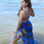 Tanya Chaudhari Instagram - Getting my daily dose of Vitamin Sea 🌊 . . . . 👗 @newme.asia 📸 @faizialiphotography 💄 @makeup_asfaque 💇🏻‍♀️ @parvatisingh77 . . . . #vitaminsea #tbt #seame #summervibes #explorepage #mermaid #tanyachaudhari