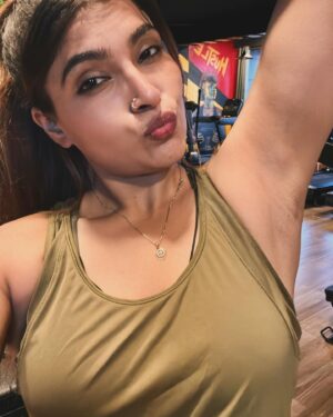 Tanya Chaudhari Instagram - Post Workout Glow 🌟
.
.
.
.
.
#tuesdaymotivation #postworkout #glow #fitnessaddict #tanyachaudhari