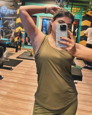 Tanya Chaudhari Instagram - Post Workout Glow 🌟
.
.
.
.
.
#tuesdaymotivation #postworkout #glow #fitnessaddict #tanyachaudhari