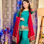 Tanya Chaudhari Instagram – Eid Mubarak 🌙
.
.
.
.
#eid #eidmubarak #festival #eidoutfit #sharara #nazakat #tanyachaudhari