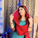 Tanya Chaudhari Instagram – Eid Ka Chand Mubarak 🌙
#chandmubarak #eid #eidmubarak #eidoutfit #tanyachaudhari