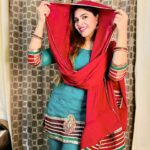 Tanya Chaudhari Instagram – Eid Ka Chand Mubarak 🌙
#chandmubarak #eid #eidmubarak #eidoutfit #tanyachaudhari
