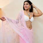 Tanya Chaudhari Instagram – Saree is my superpower 🔥
.
.
.
.
#ootd #saree #lucknowchikankari #gulabisaree #sareelove #desigirl #tanyachaudhari