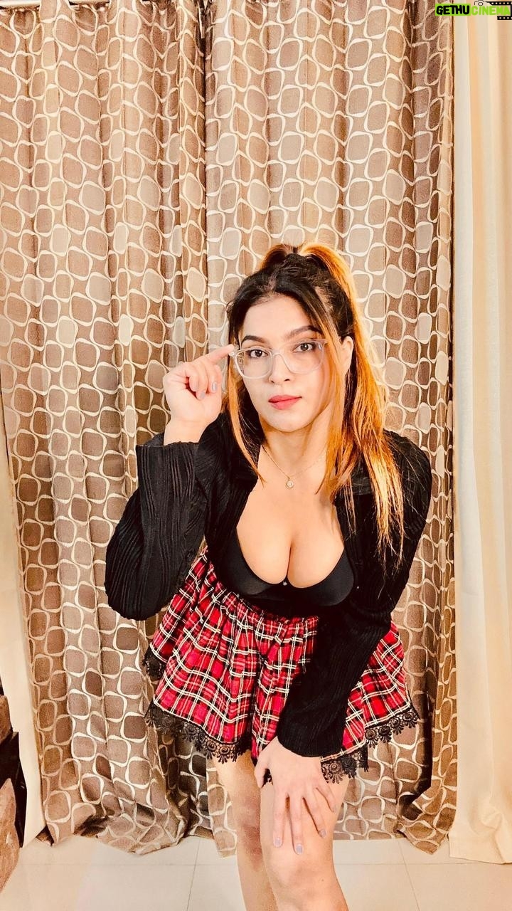 Tanya Chaudhari Instagram - Sabko apni samjho 🫣😉 . . . #comedy #comedyreels #viralreels #trending #trendingaudio #tanyachaudhari