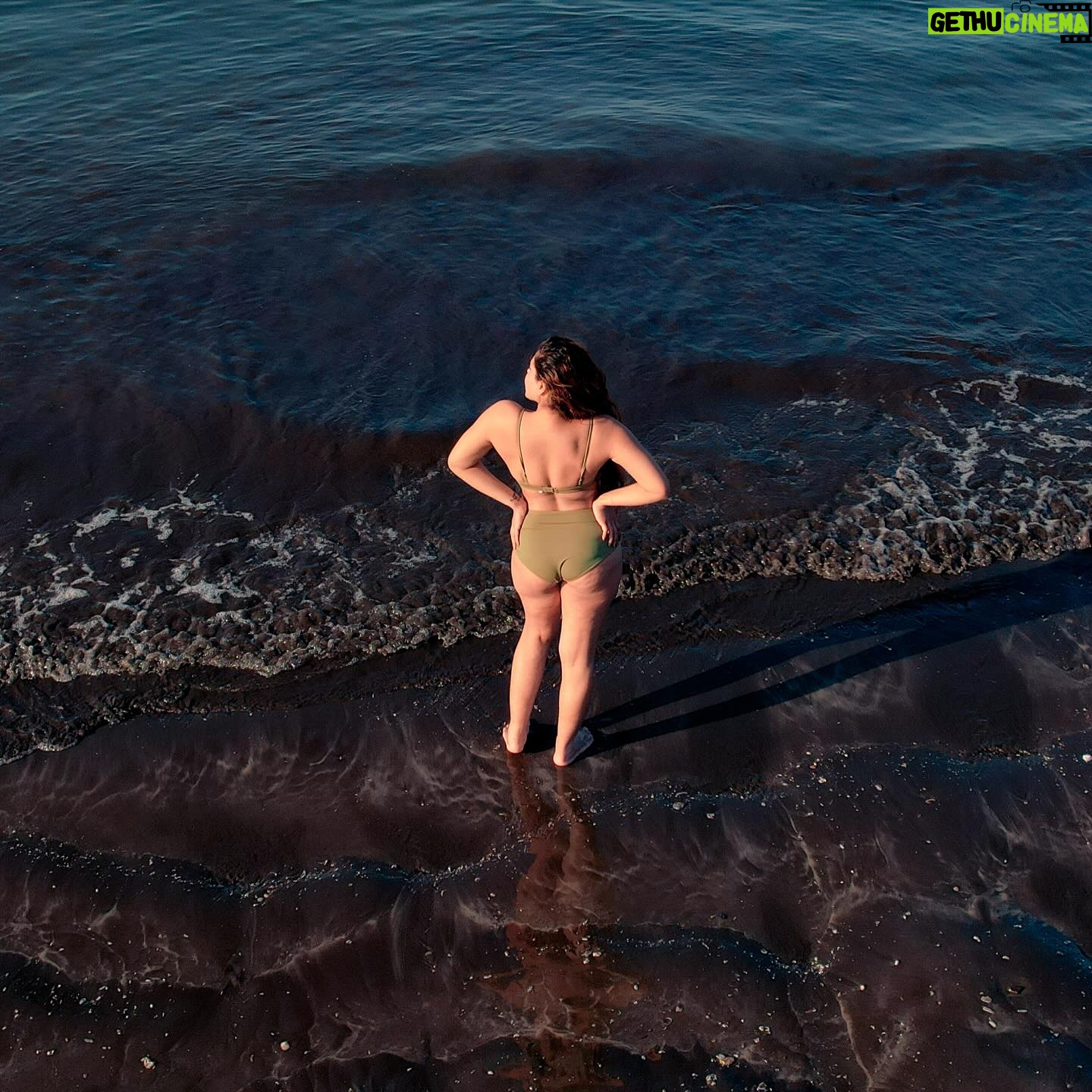 Tanya Chaudhari Instagram - A bikini can’t solve anything, but it’s an excellent way to start👙 . . . . 👙 @hm 📸 @udankhatola_94 . . . . . #saturdaymorning #beachlife #hmxme #summervibes #bikinishoot #dronephotography #bikinis #bikinimodel #tanyachaudhari