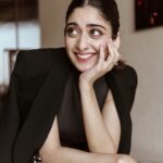 Tanya Maniktala Instagram – Bada Boom, Bada Bling
Styled by – @manekaharisinghani
Outfit – @skims
Hair by – @hnmbysnehal
Makeup by – @makeupbydp18
Photographer – @ychips