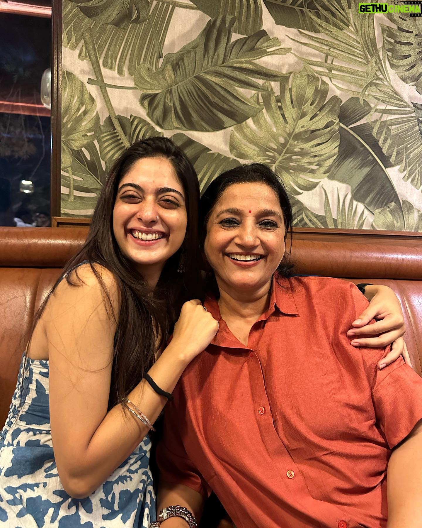 Tanya Maniktala Instagram - Met my radha rangeeli in delhi, actress of #saanwareaijaiyo @tanyamaniktala , what a wonderful human being. Ek aur naya naam tumhara tanya-Radha Rangeeli