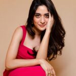 Tanya Maniktala Instagram – Bubble Gum World
Stylist- @manekaharisinghani
Outfit – @gauriandnainika
Hair – @hnmbysnehal
Makeup – @makeupbydp18
Photographer- @manii2108