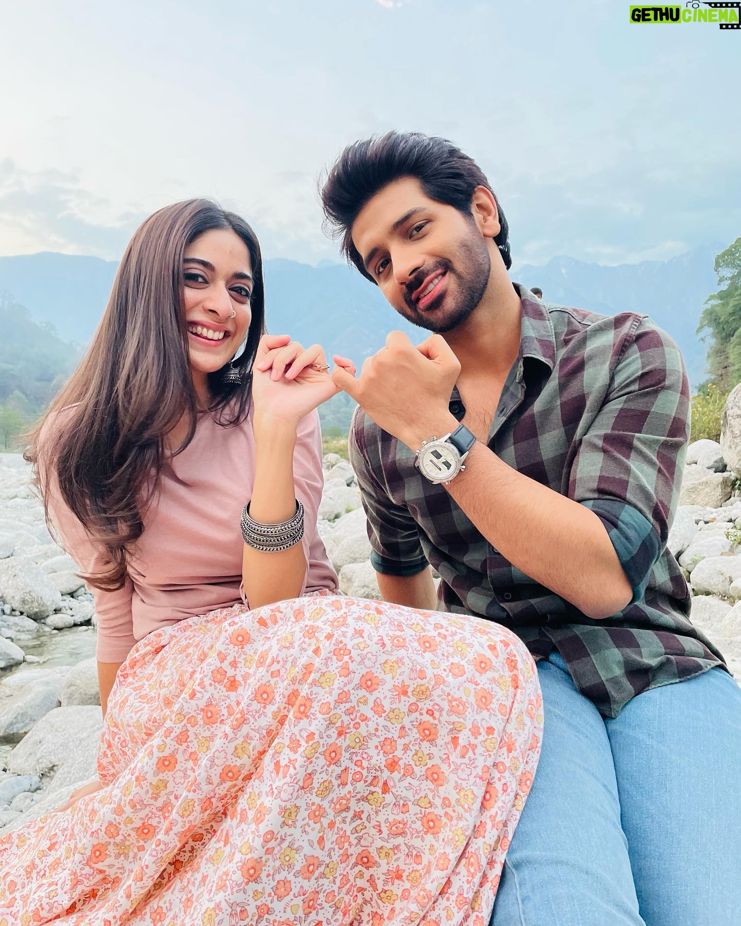 Tanya Maniktala Instagram - ‘GULAB’ - our labour of love premieres worldwide today at the prestigious Chicago South Asian Film Festival. This tale of enduring love and mysticism has been directed by @sanjoynag and produced by @endemolshineind and @tyyproductions Thank you to our entire team of co-conspirators: @tanyamaniktala @paoli_dam @rrahulbagga @ujjwalschopra #VardhanPuri #TanyaManiktala #WorldPremiere #Gulab #FilmFestival #Gratitude