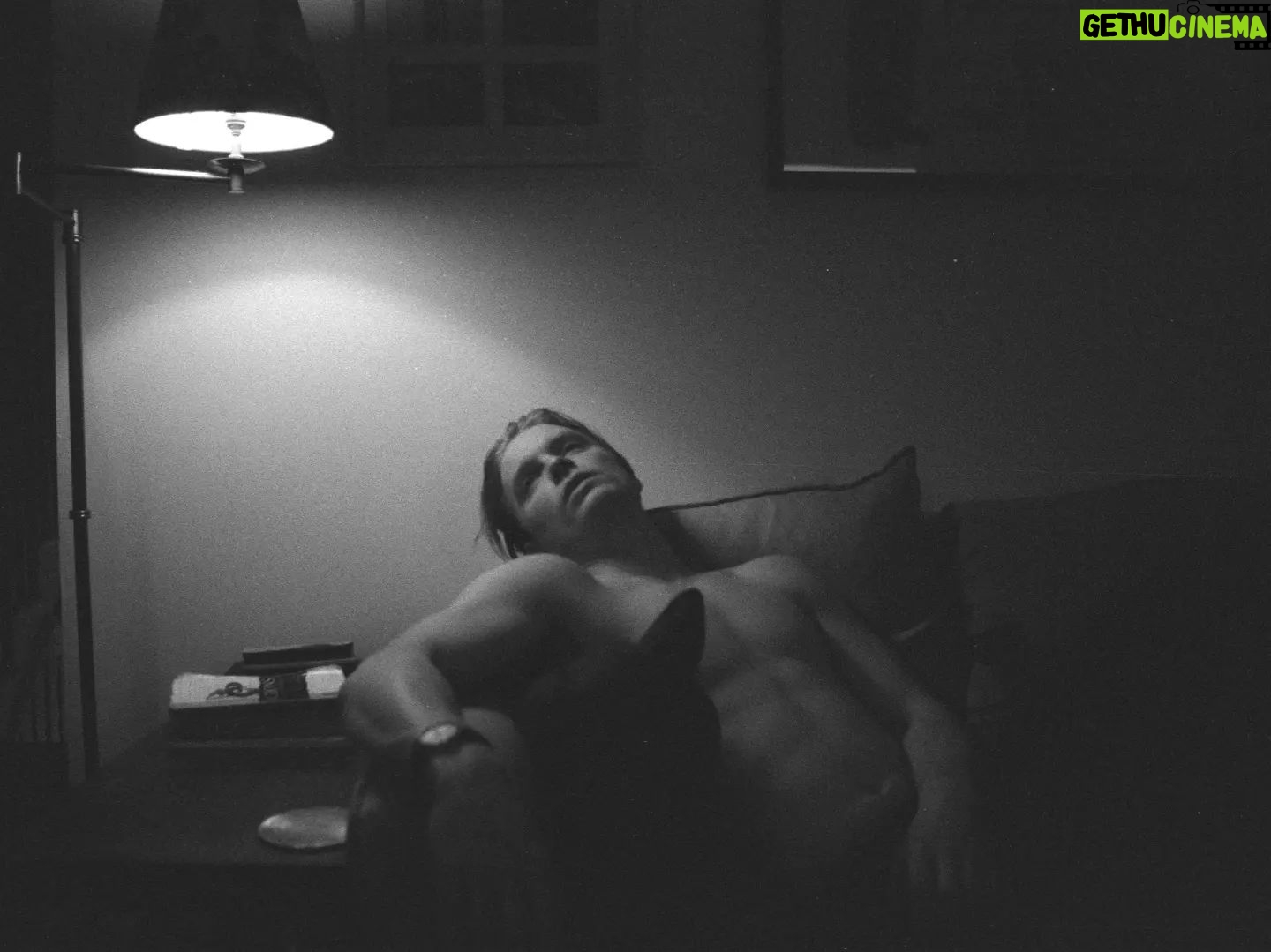 Tanya Reynolds Instagram - Lamp light #35mmfilm #ilfordhp5 #nikonf3
