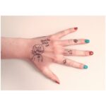 Tanya Reynolds Instagram - Thankyou for all the joy and loveliness for season 3 of @sexeducation 🖤 Swipe for Lily's season 3 left hand(s). Doodles by my other hand. 👋👾👽