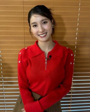 Tao Tsuchiya Instagram - 驚くほど暖かかった今日の東京！
なんと春一番が吹いたようですが、
明日は急に寒くなるみたいです。
寒暖差で身体がビックリしないよう、
どうかお気をつけて下さい…！
.
自然の影響と闘い続けている地域の方々は
おつかれが溜まっていることと思います。
交通が少しずつ復旧していることが
報道されましたが、
まだまだ踏ん張らなければならないことが
本当にたくさんあると思います。
どうか、お身体だけは
大切になさってください。
これからも心を送り続けます。
.
昨日のバレンタインデーは
どんなふうに過ごされましたか？
私は本当に嬉しいことに
都内で行われた映画「マッチング」の
トークイベント付きバレンタインデー特別試写会に
出席させていただきました！！！
.
書きたいことがたくさんあるのですが、
ちょっとあわただしくしていて
書くことが出来なかったので、
まずは今日のお知らせを！！！
.
2月15日、これからの夜10時から
＃TBS系列 にて放送されます
『櫻井・有吉 #THE夜会 』
スターできる？できない？　#夜会カジノ に
出演させていただきます！
.
#映画マッチング チームの一員として
いろいろ挑戦してまいりました！
今日のマッチングチームは、
#斉藤由貴 さん、#杉本哲太 さん。
心強いです！
予告を観ると #有村架純 ちゃんも
『関西名物粉もん三番勝負』に挑戦していて
可愛くて困りました。
.
観て下さる方々も一緒に予想してくださると
豪華賞品がゲット出来るかも、とのこと。
テレビを観ることが出来る環境にいらっしゃるかたは、
これからの夜、ぜひご一緒出来たら嬉しいです。
.
一緒に頑張ってくれた衣装はこちら！
もうひとつ素敵な衣装と出会えたので、
その写真は明日…！
.
outfit,boots @adeam 
accessories @blanciris_official