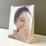 Tao Tsuchiya Instagram - . おはようございます✨ 年末に向けての時間 いかがお過ごしですか？ 私は今日は大掃除を予定してます！ . そして、無事に 仕事納めを迎えることが出来ました🙏🏻 試行錯誤しながらの1年間だったので 事務所のスタッフさんがたと 「良いお年を」と笑顔で言い合えた時は なんだか胸がジーンとしました😌🙏🏻✨️ . この日は 別の作品の撮影にいらしていた懐しいかたと 再会することが出来たりもして めちゃめちゃ嬉しかったなぁ…😊✨️✨️ . 2024年も試行錯誤の繰り返しだと思うけれど 楽しく歩んでいけたらいいなと思います🍀 . ところで2024年といえば… 私のカレンダーが４月始まりとなるので 1月から3月はどうしよう…と考え中🤔 いい案があったらコメントにぜひ🙏🏻🙏🏻🙏🏻 . Taohoney & moonのTAOHANIさんたちには 既にお知らせが送られたと思いますが 公式グッズ通販サイト「ROCKET EXPRESS」にて フォトブック『たおリズム』と 「2024-2025年カレンダー」との セットでのご紹介が始まってます💡 . 詳しくは https://www.rocket-exp.com/tao/ を見ていただけたら😊 . 『たおリズム』 は、まさについ最近まで 編集部の方々と 内容のやり取りをさせていただいてました💡 オールカラー128ページ✨️ 子どもの頃から本屋さんが大好きだったので、 そこに本当に並ぶのかな？と想像すると、 なんだか…すごく不思議です🤔 . そして カレンダーは、ついこの間 実物を見ることが出来たのですが、 ライフステージの変化を挟んでの写真たちなので これもまた胸が熱くなりました🙏 一生に何度も体験できることではない変化の時期を 2024年の春から写真を通して 共有していただけたら嬉しいです😌🙏✨️ ちなみに卓上なので 開いてみた時の写真も載せてみました！ 置き場所をイメージする際の 参考にしてみてください😊 . どちらもちょっとお高いのですが😢💦 大切に心を込めたので 良かったら、日々をご一緒出来ますように🙏✨️✨️ . 12月28日(木)18:00～1月8日(月)23:59までに お申込みいただいたタオハニさんたちとは 2024年2月3日の誕生日に 生配信番組を通してお会い出来ます🥰 時間は、18時30分から19時までの30分間💡 短いけれどギュギュっと心を込めた あったかい「ただいま、おかえり」の時間に 出来たらいいな😊🍀✨️