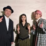Tao Tsuchiya Instagram - . こんばんは！ ゴールデンウィークの初日、 どんなふうに過ごしていらっしゃいますか？ 私は今月の満月が24日だったことを知って ちょっとしょんぼりしています。 子どもの頃から思い返してみても 雨の日以外で満月を見なかったのは ほぼほぼ初めてかもしれない… あらためて思うのは おうちのことや小さな家族に向き合っていると 下を向く時間が本当に多いということ。 気が付くと空を見上げないまま 慌ただしく過ごしていることが多いので、 これからは空を見上げる時間も 大切にしたいなと思います。 . ちなみに4月の満月はピンクムーンでした！ 自然の影響と闘っている地域の方々も 少しずつ月を見る時間は取り戻せているでしょうか… そうであることを心から願います。 . そして 5月の満月はフラワームーンと呼ばれるそうで、 5月23日なのだそう。 映画「あぶない刑事」の公開前日ですね！ たくさんの人に届くよう、 願いを込めて見上げようと思います。 . いよいよ明日4月28日は #四葉の日 ！ #映画マッチング #愛のクローバー記念上映 に向けての今日の写真は、 感謝御礼舞台挨拶の時のものです。 #内田英治 監督、そして #吐夢 を演じた #佐久間大介 さんと 登壇させていただきました！ . この日の佐久間さんは少し探偵さんのようでもあって、 よくマルチバースとか異世界とかいうけれど もしかしたら別の世界での吐夢は 粘り強く調べる才能を生かして 探偵になっているかもしれないなぁ…と ふと思ったのを思い出します。 . そんな「もしも」の想像が膨らむのも 映画マッチングの魅力かも。