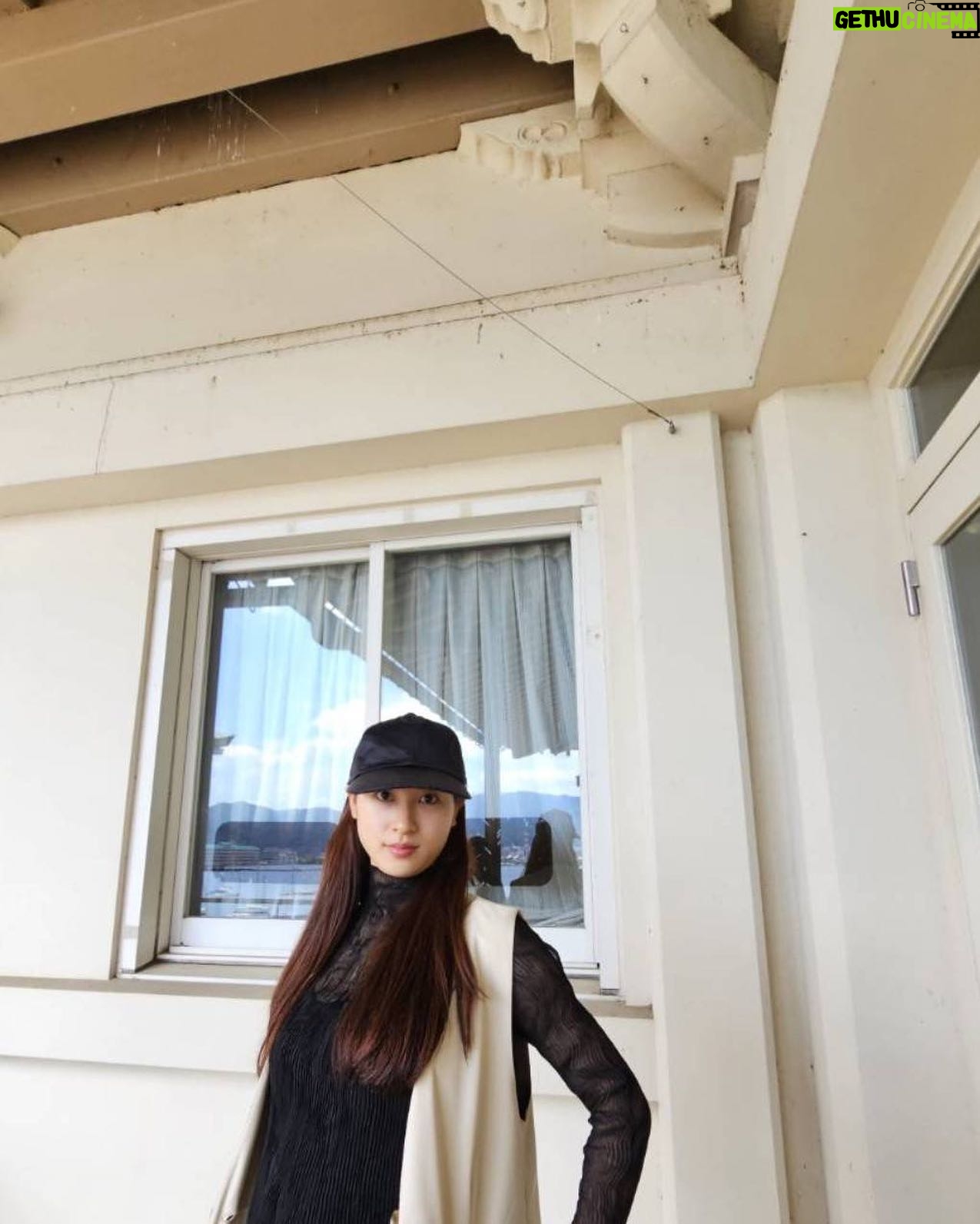 Tao Tsuchiya Instagram - こんばんは🌟 私は昨日から今日にかけて 滋賀県の大津市へ旅をしていました。 滋賀県では 様々な作品の撮影でお世話になりましたが お仕事ではないプライベートでの旅は 今回が初めて💡 朝、集合時間がない感覚が すごく不思議でした🤔 そしてやっばり、 琵琶湖は素敵だったなぁ… ホテルに七夕の笹と短冊があったので また必ず来ることが出来ますようにと お願いを書きました🎋 また美しい琵琶湖をゆっくり見たいです🙏 . 大津市には 弟の舞台の大千穐楽を観るために行きました。 素晴らしかった…!!! そのことは、またあらためて✨ . ルーマニアのシビウ国際演劇祭で上演された 印象派NÉO 『The Miracle of Pinocchio「ピノキオの偉烈」』🌟✨️ . 配信のことを教えていただきました💡 お忙しい中、本当にありがとうございます! . シビウ国際演劇祭 印象派NÉO 『The Miracle of Pinocchio「ピノキオの偉烈」』✨️ オンライン配信 https://sibfest.ro/en/events/impressionniste-n-o-vol-4-the-miracle-of-pinocchio--online-# . 日本では7月2日の 午前2:00から 配信時間は24時間、 閲覧料は30レイ(約950円)です。 私も急いでこれから観ます🔥🔥🔥