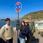 Tao Tsuchiya Instagram - . #輪島大祭 は 毎年8月22日から25日まで開催されるので、 今日は最終日ですね🥁🌊✨️ 夜が深まるまで続く祭りは 本当に凄いエネルギーですが、 その凄いお祭りを 本来行われる日程ではない時に 撮影の為に再現して下さった能登の方々の優しさは 何年たっても 心をあたためてくれています😌🙏✨️ そして これからもあたため続けてくれるんだろうな…😊🙏 . 「まれ」の撮影は 今は取り壊された櫓の場面から始まりました。 その時に、あるスタッフのかたが本当に悪気なく ある話をしてくれたのですが、 当時の私にはその言葉が凄く重くて 最初のカットなのに涙が滲んできて どうしよう、と思ったのを覚えています。 . 私がナーバスになりすぎていたからこその 涙だったと思うし ある意味、励ましでもあったのかなと 今になれば思えるのですが そういった解釈も含めて 本当に鍛えられた作品でした。 . でも…なんでもそうだけれど 鍛えられている途中は、辛い💦 だけど能登の方々は 「能登はやさしや土までも」の言葉のように 本当にやさしくて、 包むように励ましてくださいました😌🙏✨️ . 写真の1枚目は 400年以上の歴史を持つ 能登の揚浜式製塩の技術を受け継ぐ ６代目浜士、角花家の方々と😊📸 後ろに写っているのが作業小屋である「釜屋」です💡 国の重要無形民俗文化財に指定されている揚浜式製塩では 本当に美味しく美しい塩の結晶が生み出されますが、 じっくりと創られるぶん、なかなか手に入らないので 私の家でも大切に大切に 宝物のように愛情をこめて使ってます✨️✨️✨️ . #輪島塗 もそうですが 厳しい自然と向き合いながら、 その自然の中から 美しいものや美味しいものを 大切に見つけて大切に育てていく… それはすごく大変なことでもあると思うけれど だからこそ能登は 試行錯誤している人や迷っている人にもやさしいし あの頃の私が 励まされたのかなと思います😢🙏✨️✨️✨️ . そして 今は家族で励まされてます😊 次はいつ行けるかなぁ… またゆっくり会えますように🍀