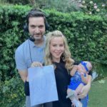 Tara Lipinski Instagram - Georgie’s 1st Halloween! ⛸️❄️ @bradgriffies made a costume that will be hard to match. Thank you!!!! Does anyone recognize it?! @toddkap commentated Gigi’s performance and I of course gave her an old school perfect 6.0 score of course! Brad - again thank you! It’s just too much. You are a talent and skaters are lucky to wear your beautiful designs. #babysfirsthalloween #halloween #newbornhalloween #figureskating #skating #olympics
