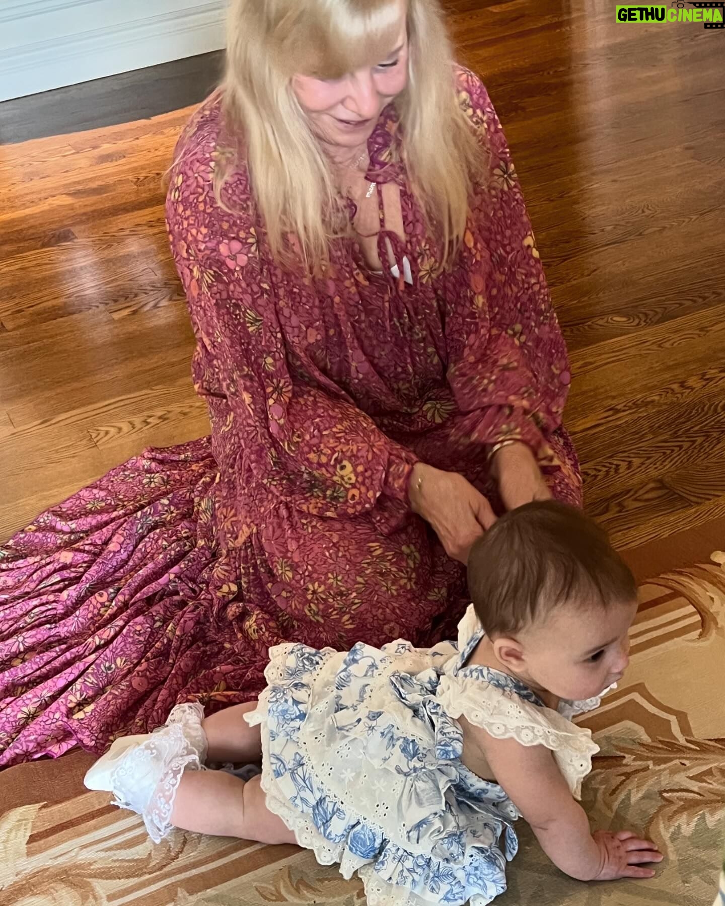 Tara Lipinski Instagram - Georgie’s first Easter and too many pics to count. Some of the ones that didn’t make stories. 🐰🥕 Our little family. 🫶 Hoping Sully thought the Easter basket was for him. Little man is so good with her, he just wants *needs* to part of everything. #easter #babysfirsteaster #babygirl #baby #6monthsold #parenting #babyanddog