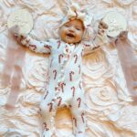 Tara Lipinski Instagram – Georgie and all her cute faces are making our holiday season happier than ever. 🎄🤶

#2montholdbaby #newborn #2monthsold #babygirl🎀