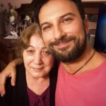 Tarkan Instagram - Tüm annelerin, anne adaylarının, anne yarısı olanların, anne gibilerin, anne olamayıp yüreği anne gibi atanların, anne gibi hissedenlerin… Anneler gününüz kutlu olsun ❤️ To all mothers, mother-to-be, those who are like mothers, those whose hearts beat like a mother even if they are not mothers, those who feel like a mother... Happy Mother’s Day ❤️ #annelergünü #mothersday