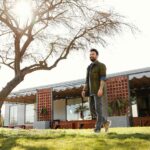 Tarkan Instagram - Bu güzel ve anlamlı projenin reklam çekiminden birkaç kare paylaşmak istedim. Reklamda emeği geçen tüm çekim ekibine ve reklama değerli katkılarından dolayı bölge halkına çok teşekkürler.. @trendyolcom 🧡 #YarınınKöyleri 📸: @yigit___eken #fbf