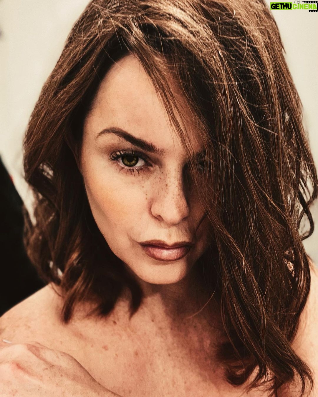Taryn Manning Instagram - #scorpioseason #birthdaymonth ✌🏻 Los Angeles, California