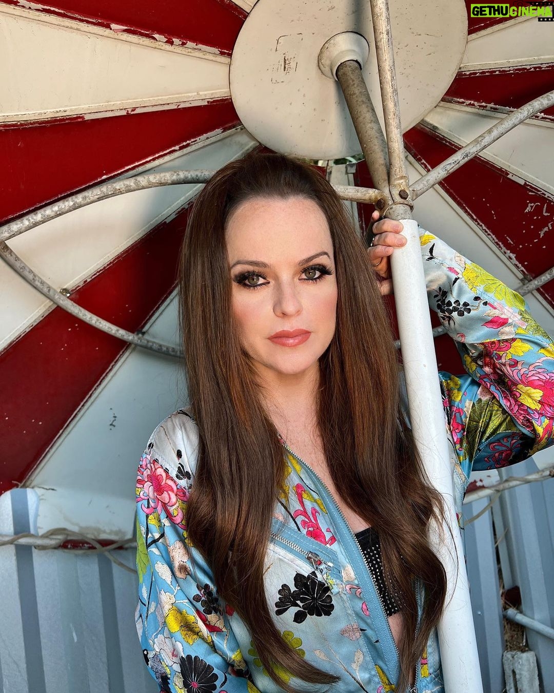 Taryn Manning Instagram - @tarynmanning ⛱ #hair #brandonliberati #makeup @johnstapleton #tarynmanning #orangeisthenewblack #pennsatucky #hustleandflow #editorial @jeanpaulgaultier