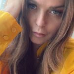 Taryn Manning Instagram – Thank you Brandon… 🖖@brandonliberati @tarynmanning new cut, color, extensions 💫
#hair #brandonliberati & @vickicasciola using @hanzonation @hairtalkusa @schwarzkopfusa 
🌻