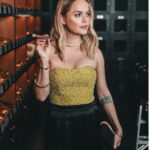 Taryn Manning Instagram - It’s a dreamy Friday when you’re in bed at a dignified time with all your laundry completed. Folded and put away!!!😂 big things! Today was a good day! Night night friends. Sweetest dreams too!