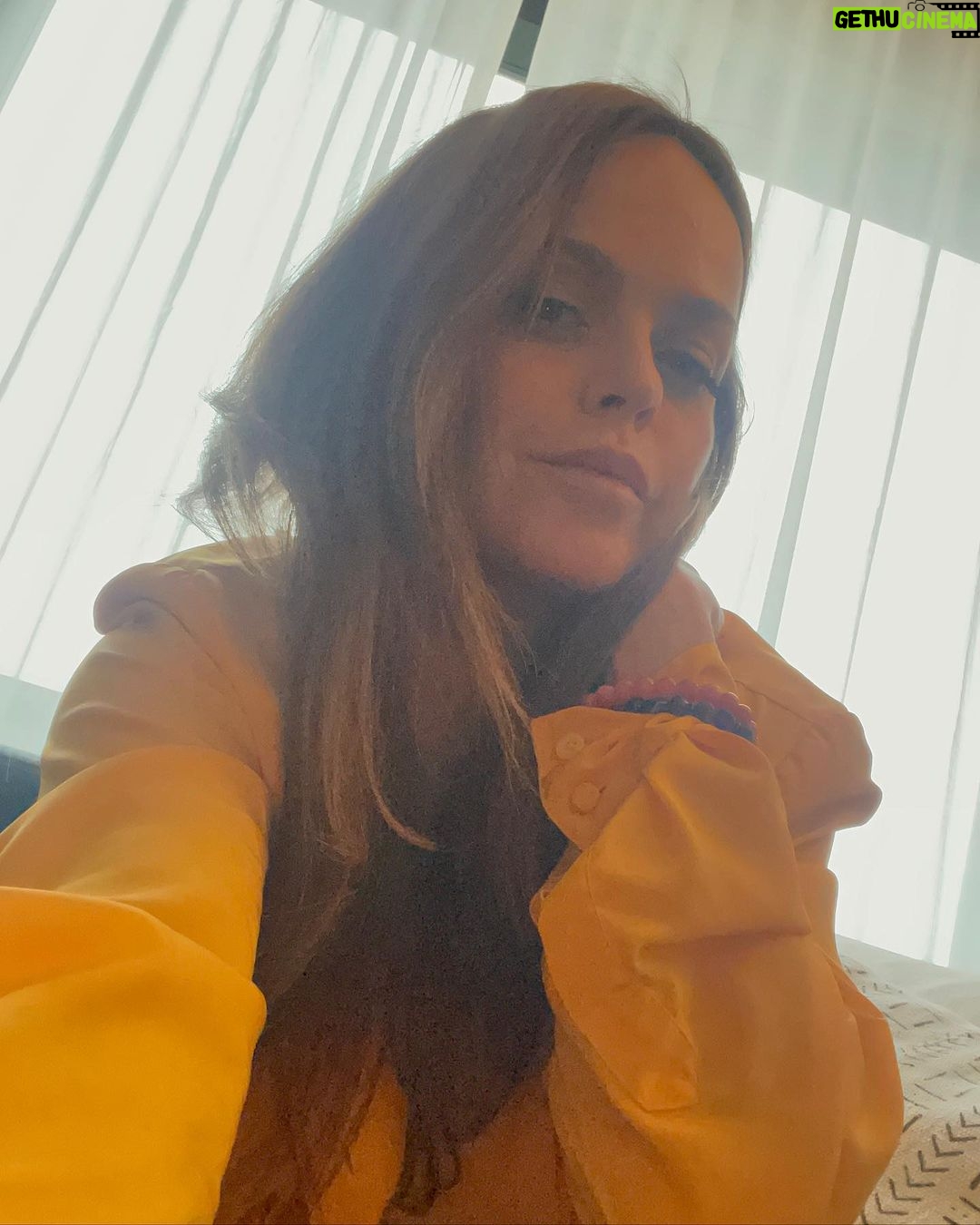 Taryn Manning Instagram - Happy Saturday🌻 Staying positive seeing that I do have a great life, things could be much worse, no doubt about it. Last night seeing all the heroes at the @racetoerasems event truly changed me. I saw the beautiful and courageous @chauntallewis who went thru such a tragedy one night after we were all chillin at the club! She's a true miracle angel. Follow her! Wait till you see what @tommyhilfiger has created!!! Its all overwhelming it's all so good:) I wanted to mostly thank my amazing friends and more importantly the hair genuisness they possess. Thank you for making me and so many others feel like a trillion bucks daily. I thank you from the top of my heart ❤️ @brandonliberati @vickicasciola #hairmafia #stillgoodpeopleleft and thank you @alilasky for throwing the event and for the invite! #queenbee