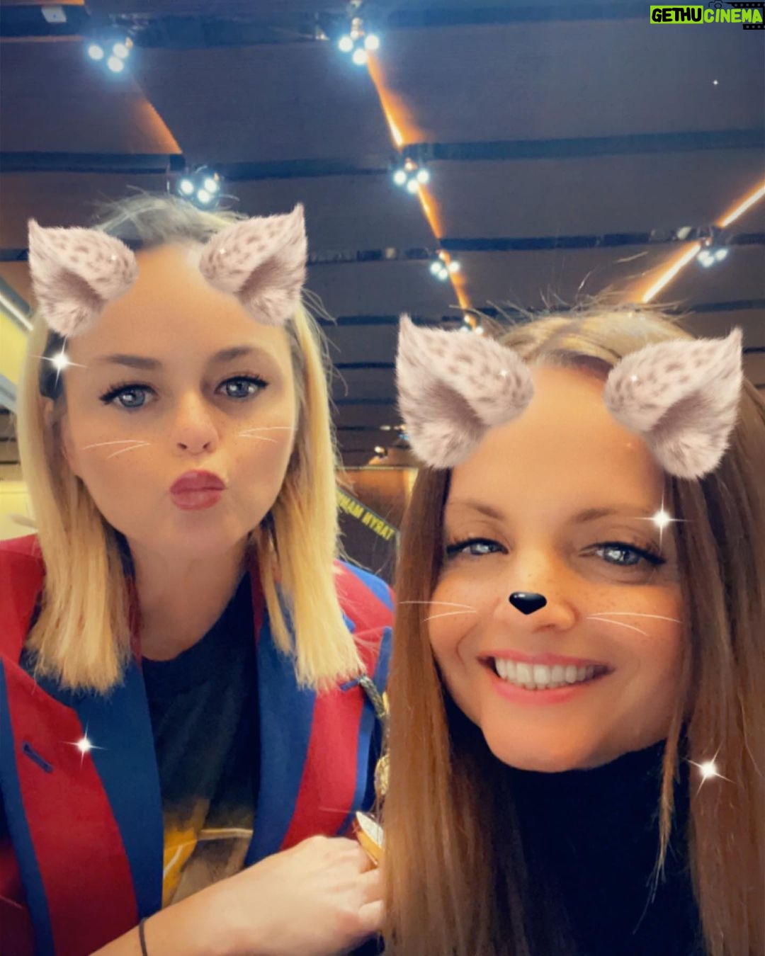 Taryn Manning Instagram - I had an awesome weekend being neighbors with my pal @menasuvari at #lexingtoncomiccon ๐ค๐ฆนโโ๏ธโก๏ธ๐ Lexington, Kentucky