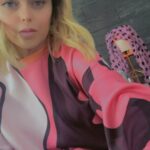 Taryn Manning Instagram - I’m lagging putting myself on tape for some roles I would love to play. I miss the days going to meet in person. I like seeing the other actors and knowing that we are all hungry for the job cause this is what we love what we do. It is never easy putting yourself on tape; I miss the flat monotone readings from some casting directors lol. I miss signing in and finding a seat and studying my sides I already learned for days on end, with the slight statistic I may be the choice. I love being an actor. 💕 #actor #audition #backtothebasics