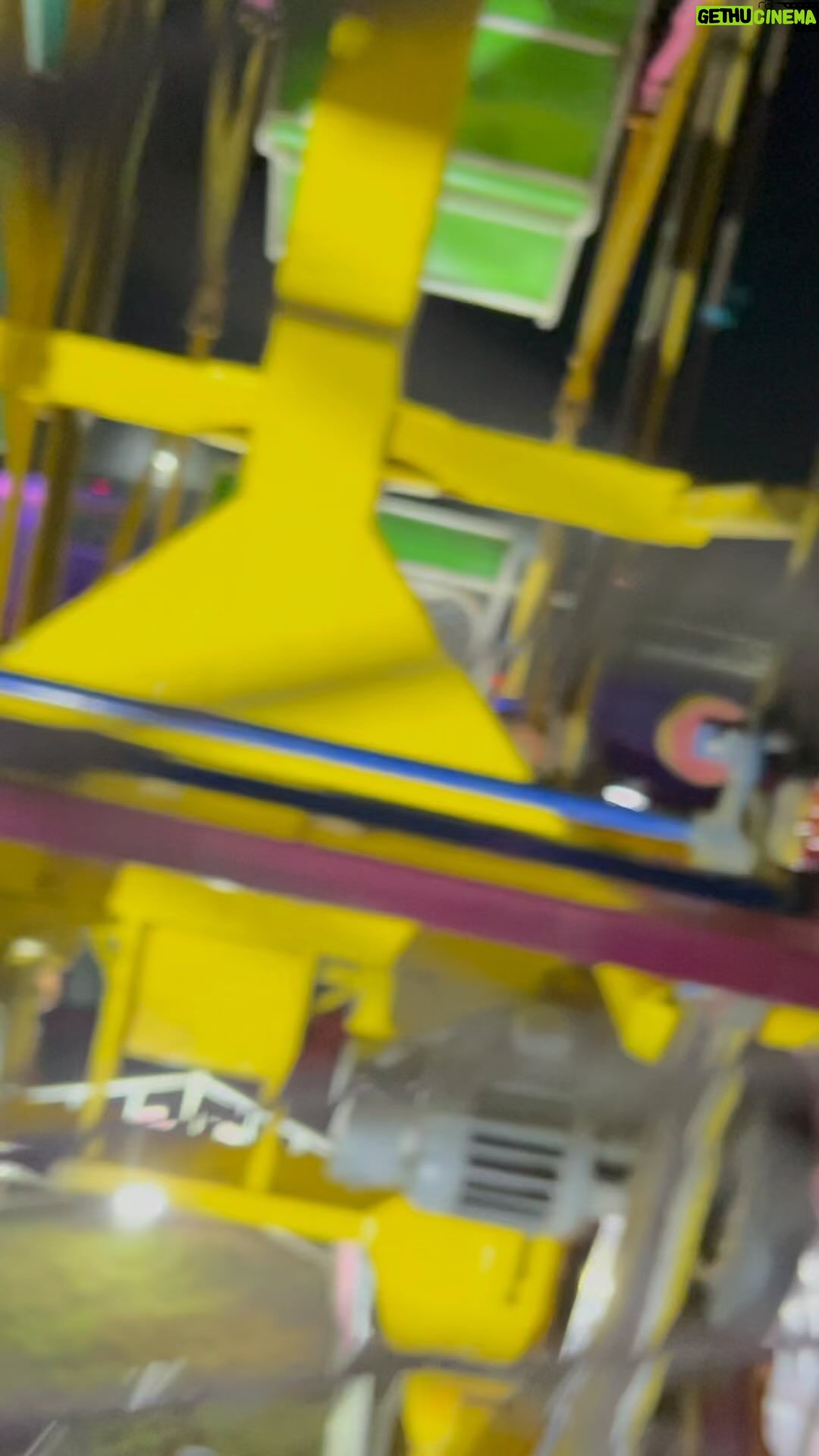 Taryn Manning Instagram - “If this was how I was meant to die, F it” 🎡🙂 #live & #direct from within the #zipper we spun for a solid 4 rounds then 6 and a half after lol #wow #neoncarnival #coachella2023 @dustinblackburn80 #ff #thrill #laughter #heights excuse my curse word🤦♀️ Thermal, California