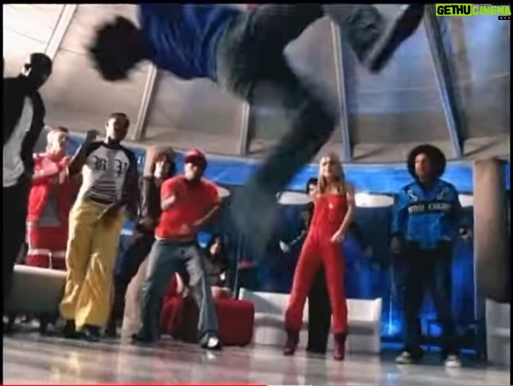 Taryn Manning Instagram - #throwbackthursday a #boomkat special πͺ©ππΆππ₯° #music #rollerskating #party #breakdancing #otterpops