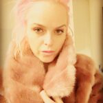 Taryn Manning Instagram - #tbt 💕💗🌸