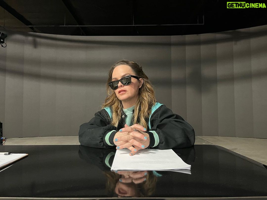 Taryn Manning Instagram - I discovered your resume…so you want a salary this time? 16.50$ an hour didn’t cut it?