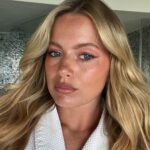 Tasha Ghouri Instagram - My go to glam holiday look I did in the Maldives 🌴🤍 @lorealparis glotion in light and medium glow @makeupbymario eyeshadow pallet @refybeauty eyebrow pencil in medium & brow sculpt @armanibeauty eye tint in rose gold @lorealparis superliner in brown @refybeauty lash sculpt @rarebeauty bronzer in happy sol @lorealparis bronzer @trigwellcosmetics blush in burning up @patrickta she’s bold lip liner @lorealparis glow paradise lip gloss @patrickta she’s a doll blush @muglerofficial alien perfume @trigwellcosmetics brushes #makeup *some of the brands I’m an ambassador for but this is not a paid ad. 🫶🏼