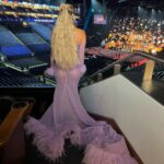 Tasha Ghouri Instagram - lilac dreams 💜 NTA's lets go! ⠀ Hair and MUA @hairbythomastatam @gemflossi ⠀ styling @raywooldridge Dress @hana_official1⠀ Diamonds @aariya_diamonds ⠀ @camerontewsonpr⠀ ⠀ Nails @aimz.nails