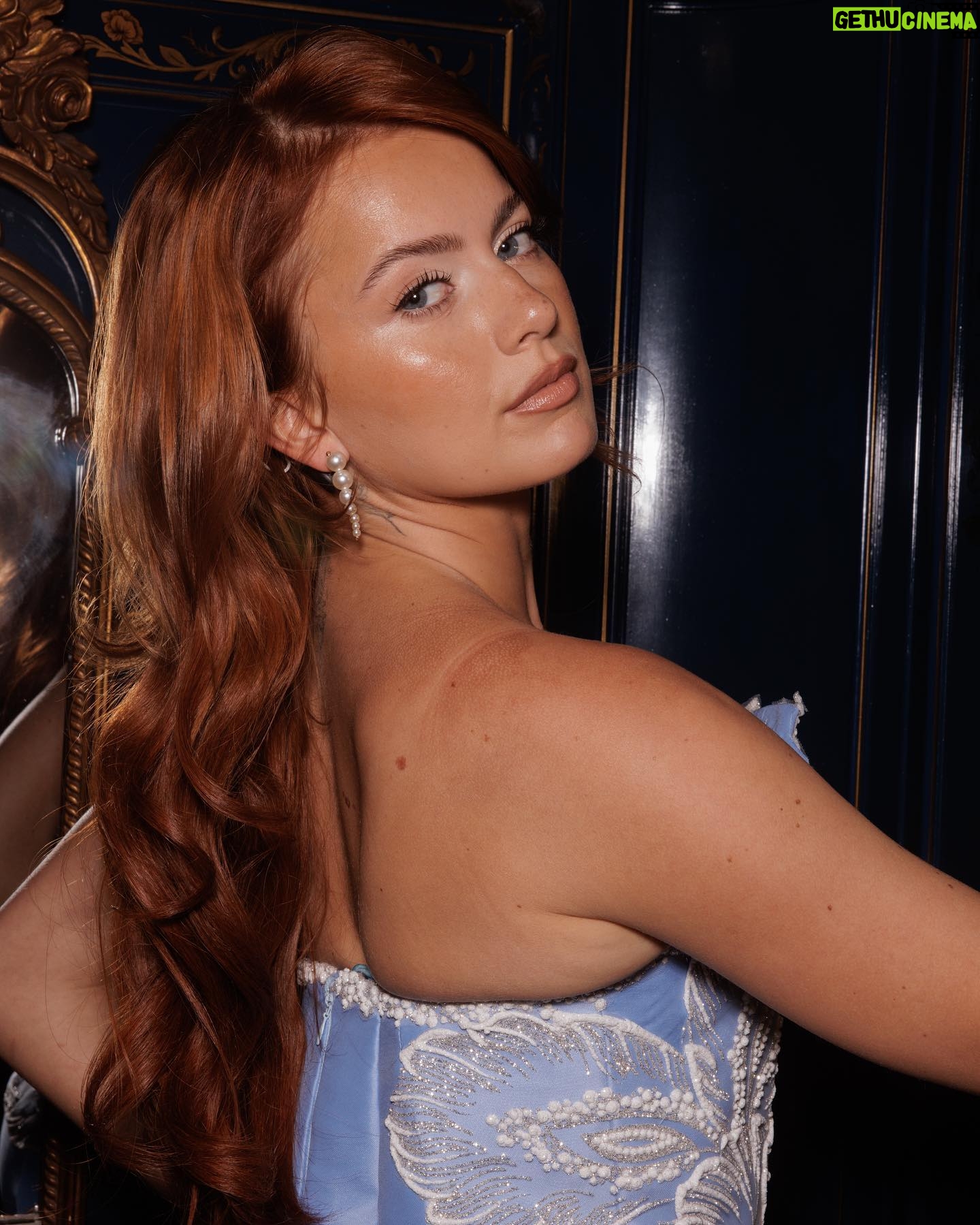 Tasha Ghouri Instagram - What an amazing day celebrating amazing people! Itβs so inspiring to hear impactful stories, @princestrust thank you for having me and was an honour to present an award π«π€ @ethanleyland thank you for making this beautiful dress in two days!! Made me feel like a princess! π§ββοΈ @lorealparis thank you for my hair and makeup! Literally the glam was glamming, always great times with you π€© @tracychesterhair @georgiarosemua #makeup #hair #skin *im a brand ambassador for Loreal.