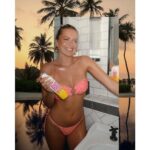 Tasha Ghouri Instagram - AD| Dreamy sun care, scents and textures that transport you places, whatever the weather. Loving the NEW Rio Radiance SPF 50 Body Collection ☁️💕💞💘💗 @soldejaneiro