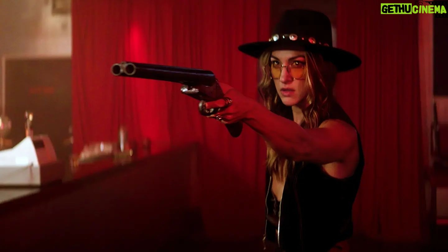 Tasya Teles Instagram - ✮ Tasya Teles is Pearl ✮ in Room 228 Film's 'Tiger By The Tail'. . @tasyateles @thelastunitard @danbarhamdp @smackaysmith @corinne_riotheatre @davidgenerativity @ameliaxenamua @mua.caitlin . #Shoresy #The100 #echo #indiefilm #tasyateles #tigerbythetailmovie #vancouverfilmindustry #discovsrock