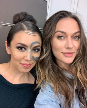 Tasya Teles Instagram - Being an actor is weird. You work alone at home, memorizing lines, becoming different people in the privacy of your own space, putting it on tape — then book a role and all of a sudden you’re working with a team that quickly becomes family.

These muddy days in the trenches on #the100 will always be cherished as wild and beautiful days, that somehow flew by and became wild and beautiful memories.

So excited to be at @Conageddon with this weekend with some of the kru, though we all can’t be together, I hold the most profound gratitude for the enormous cast, and teams of writers and crew members on set that kept us all together .  @cw_the100.

Featuring: @shelby.flannery @chuksta @elizajaneface @richardsharmon @jessicanoelleharmon @marieavgeropoulos @linzzmorgan @jrbourne1111 @elizajaneface @wildpip_morley