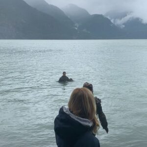 Tasya Teles Instagram - Being an actor is weird. You work alone at home, memorizing lines, becoming different people in the privacy of your own space, putting it on tape — then book a role and all of a sudden you’re working with a team that quickly becomes family.

These muddy days in the trenches on #the100 will always be cherished as wild and beautiful days, that somehow flew by and became wild and beautiful memories.

So excited to be at @Conageddon with this weekend with some of the kru, though we all can’t be together, I hold the most profound gratitude for the enormous cast, and teams of writers and crew members on set that kept us all together .  @cw_the100.

Featuring: @shelby.flannery @chuksta @elizajaneface @richardsharmon @jessicanoelleharmon @marieavgeropoulos @linzzmorgan @jrbourne1111 @elizajaneface @wildpip_morley