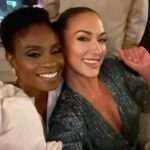 Tasya Teles Instagram - Look who I found at the @entertainmentweekly party last weekend!! 👀👀👀👀 Ouf, I miss working alongside this beautiful talented powerhouse. Rocking that red carpet like it ain’t no thang. So much love for you! Miss you tons 🤍🤍🤍 Checkout @adinaporter on her new show @papergirlsonpv 🔥💪💥 #SDCC #SDCC2022 #Comiccon #Reunion