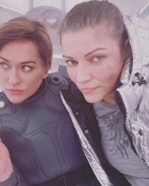 Tasya Teles Instagram - A little behind the scenes #the100 throwback.. 🤍  Beyond grateful for all the crazy memories we created both on and off screen… Shoutout to @ivanamilicevic for eyeing up my Nutella like it ain’t no thang.  I see you girl!  Get that peanut butter involved and you’re golden!

More #bts #Nutella moments to come… lol.  So many… 

@ivanamilicevic 
@lola_flanery 
@jessicanoelleharmon 
@linzzmorgan 
@marieavgeropoulos 
@shelby.flannery